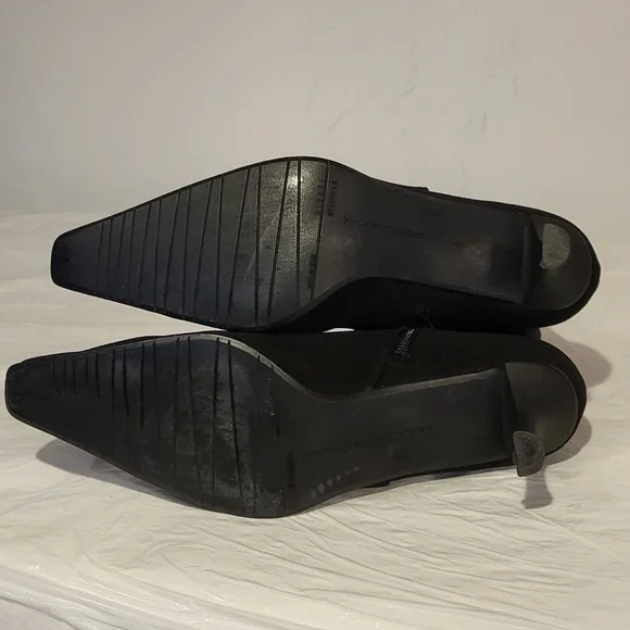 💎Price DROP....STUART WEITZMAN black Gore-tex kitten heel boots - Picture 4 of 6